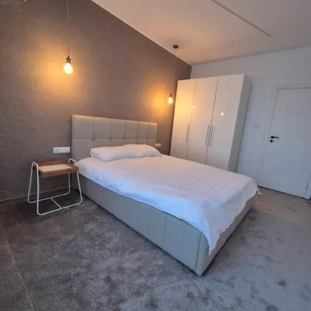Apartment Апартамент Top Central *