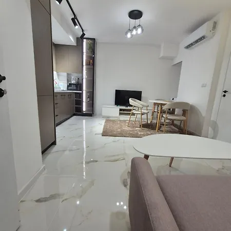Апартамент Top Central Apartament *